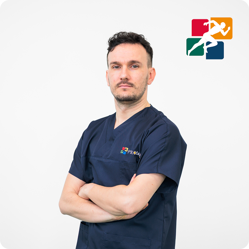 Foto professionale di Andreini Lorenzo con divisa blu Polo Salute Versilia